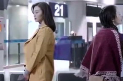 娱乐吃瓜酱抓鸡视频,揭秘网红美食背后的趣味故事