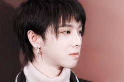 吃瓜八卦娱乐圈宋亚轩,娱乐圈的瓜田，他的成长与蜕变