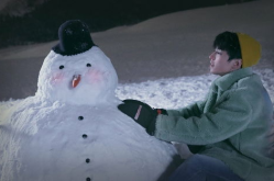 娱乐吃瓜酱堆雪人,揭秘娱乐圈背后的甜蜜与苦涩