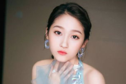 娱乐圈吃瓜美女是谁啊百度云,揭秘百度云背后的神秘人物