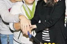 娱乐圈吃瓜赚200块,轻松赚200块，揭秘明星幕后故事