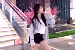 娱乐吃瓜酱买衣服,买衣服的秘诀大公开